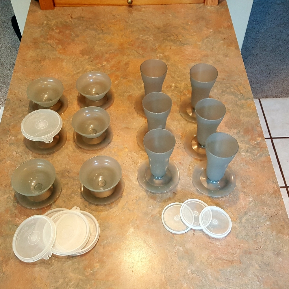 Tupperware Dessert Cups